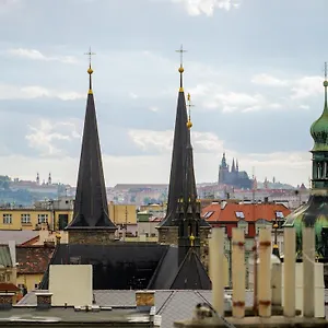 Rooftop Planet **** Prag
