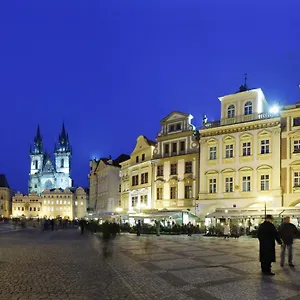 Hotel Grand, Praag