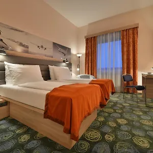 Ramada Airport Prague